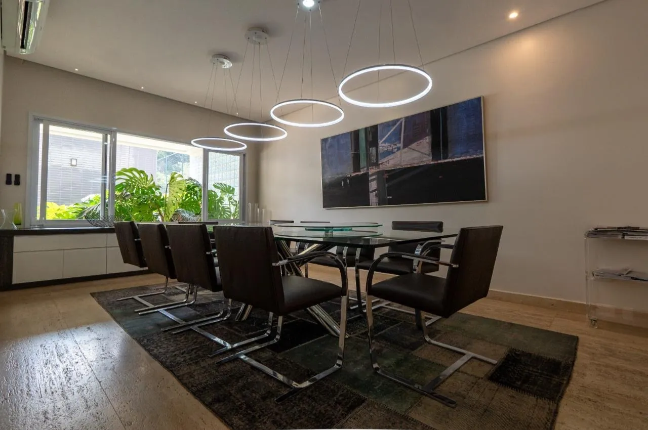 Imagem Casa 5 suítes e com 1900m² Condomínio Tamporé 1- Sp