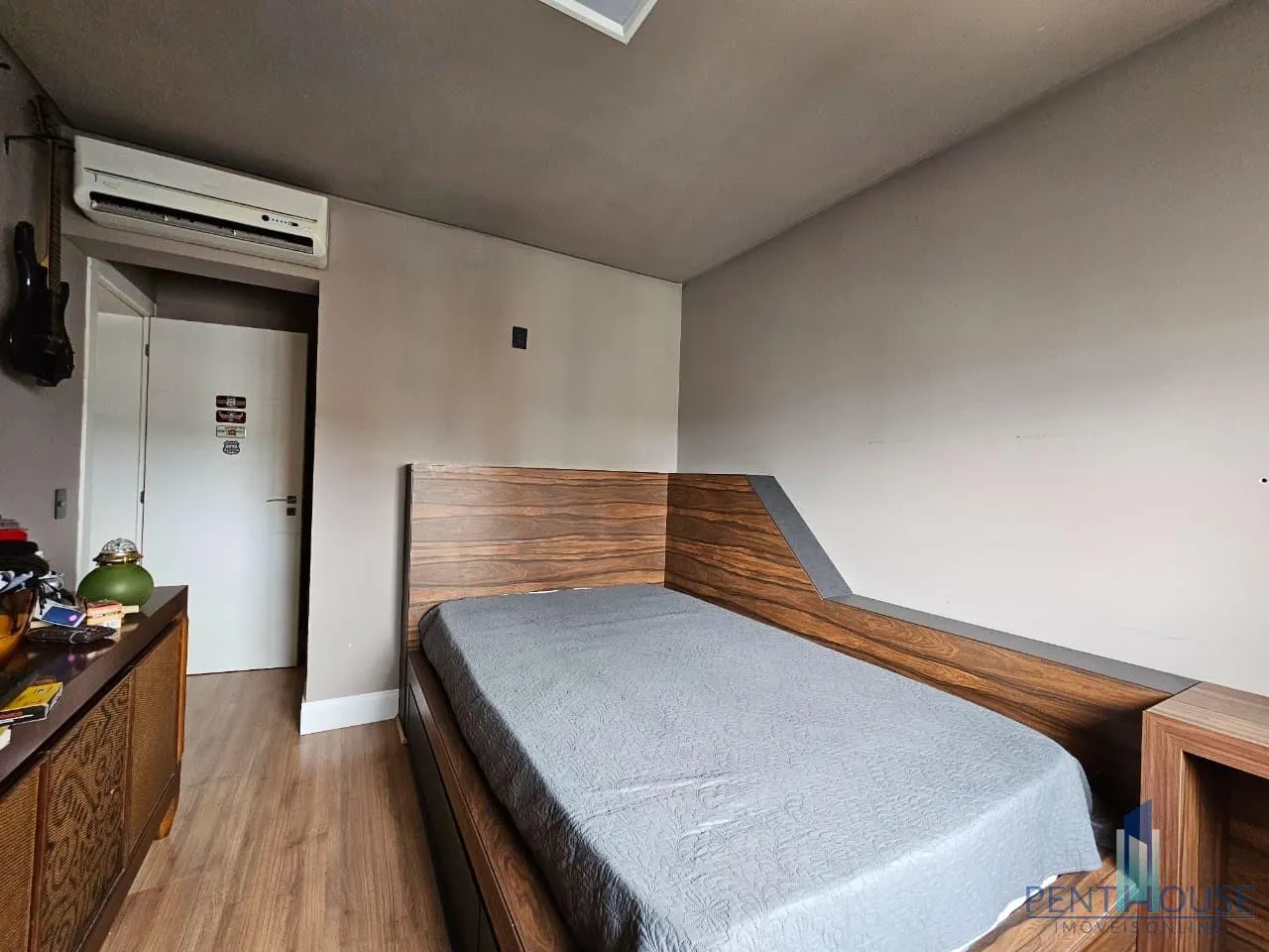 Imagem Apartamento Zona Central para Venda em Balneário Camboriú, CENTRO, 3 dormitórios, 3 suítes, 4 banheiros, 2 vagas