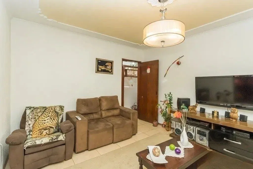 Imagem Casa de 3 dormitórios no bairro Jardim Carvalho