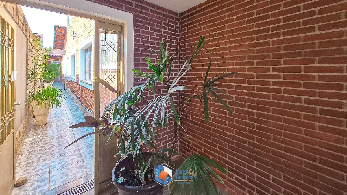 Imagem Casa para venda em Parque Novo Mundo com 5 quartos, sendo 2 suítes, 275m²
