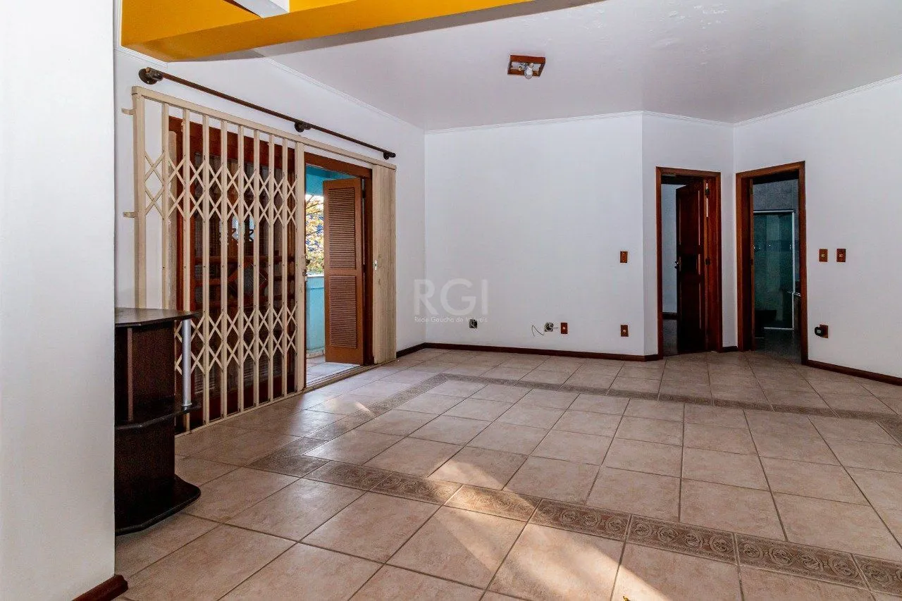 Imagem Casa para Venda - 431m², 4 dormitórios, sendo 2 suites, 3 vagas - Jardim Itu Sabará