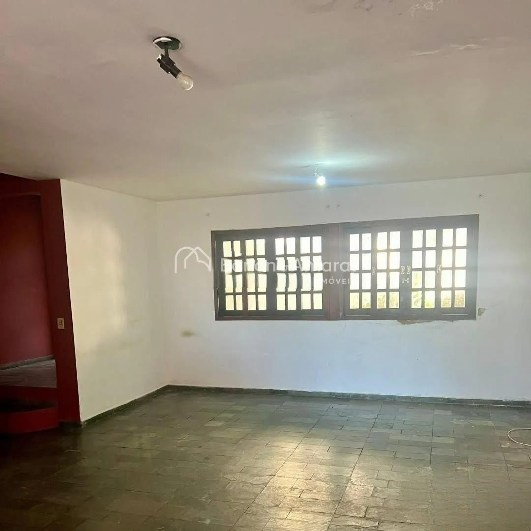 Imagem Casa à venda com 4 dormitórios, 2 suítes, 309 m² no San Conrado
