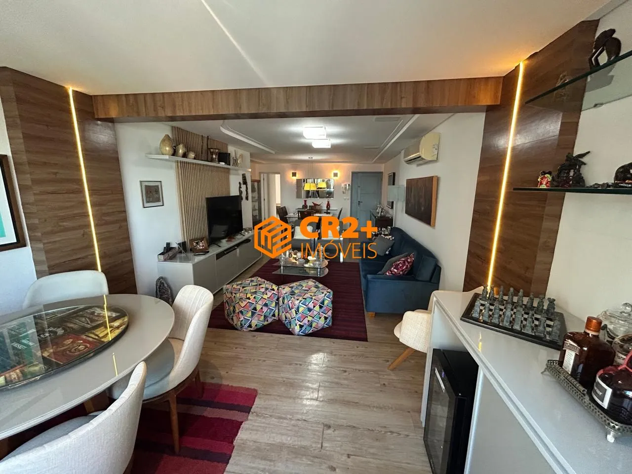 Imagem Vendo apartamento com vista livre para o mar com 3 suítes -118m²