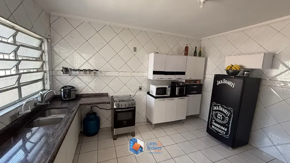 Imagem Casa para venda em Jardim Irapiranga com 5 quartos, sendo 1 suíte, 394m²