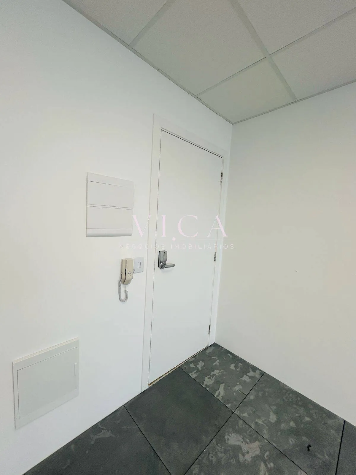 Imagem Sala 43m² 1 vaga garagem, aluguel por R$ 2.344,00/mês - Alphaville -SP