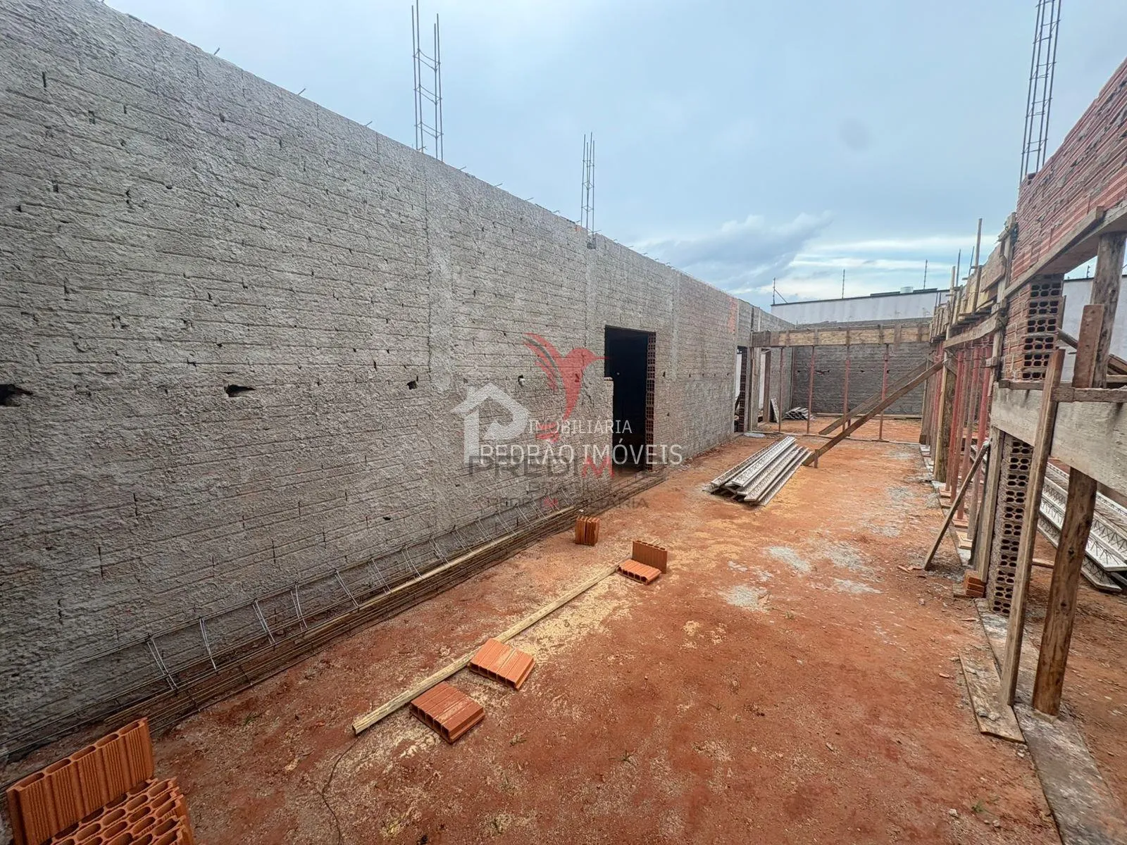 Imagem Lote/Terreno de 332m² no bairro Residencial Villacitá 2, em Lençóis Paulista