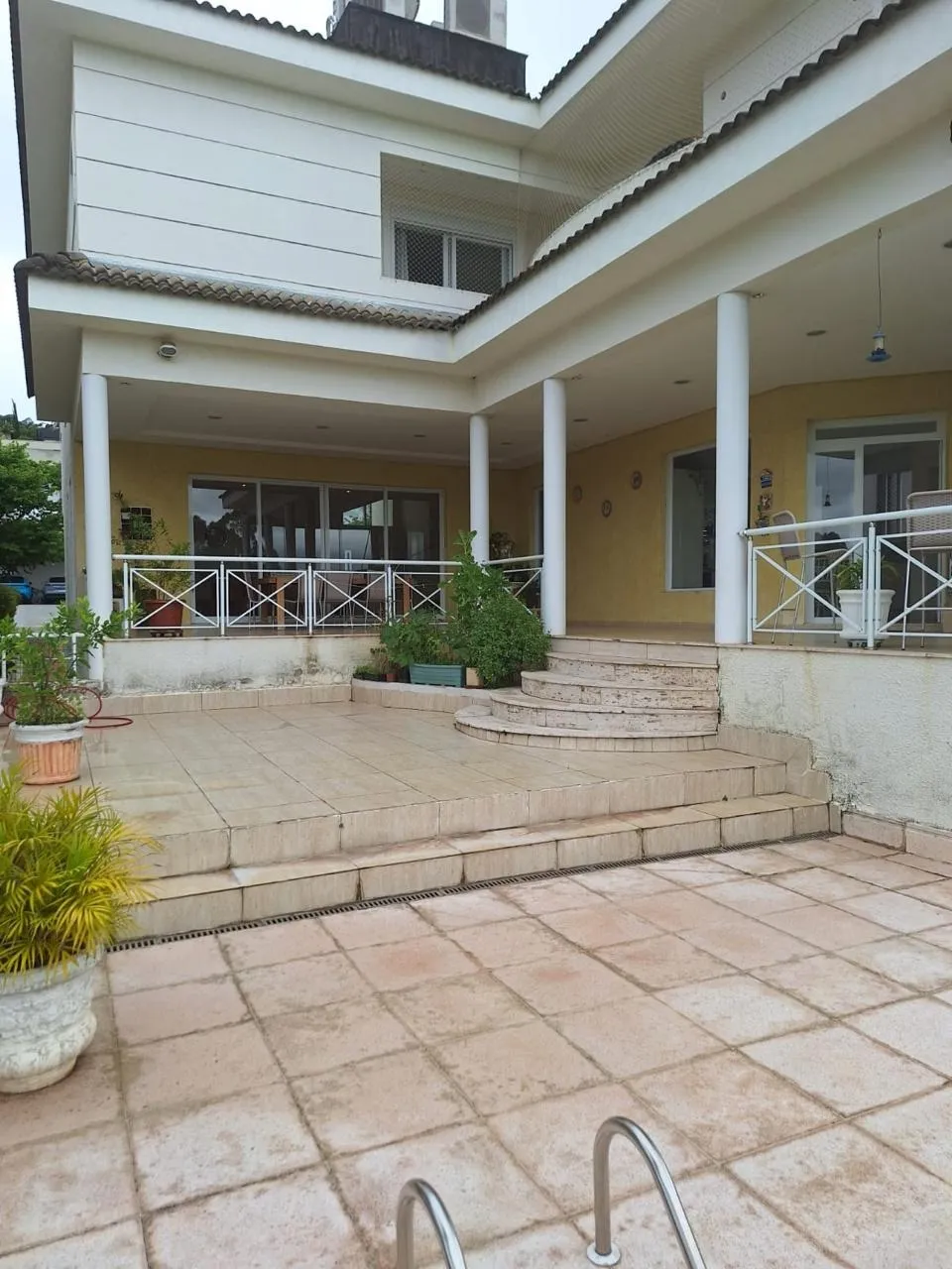 Imagem Casa de 600m² de Área Construída Localizada no Condominio Tamboré