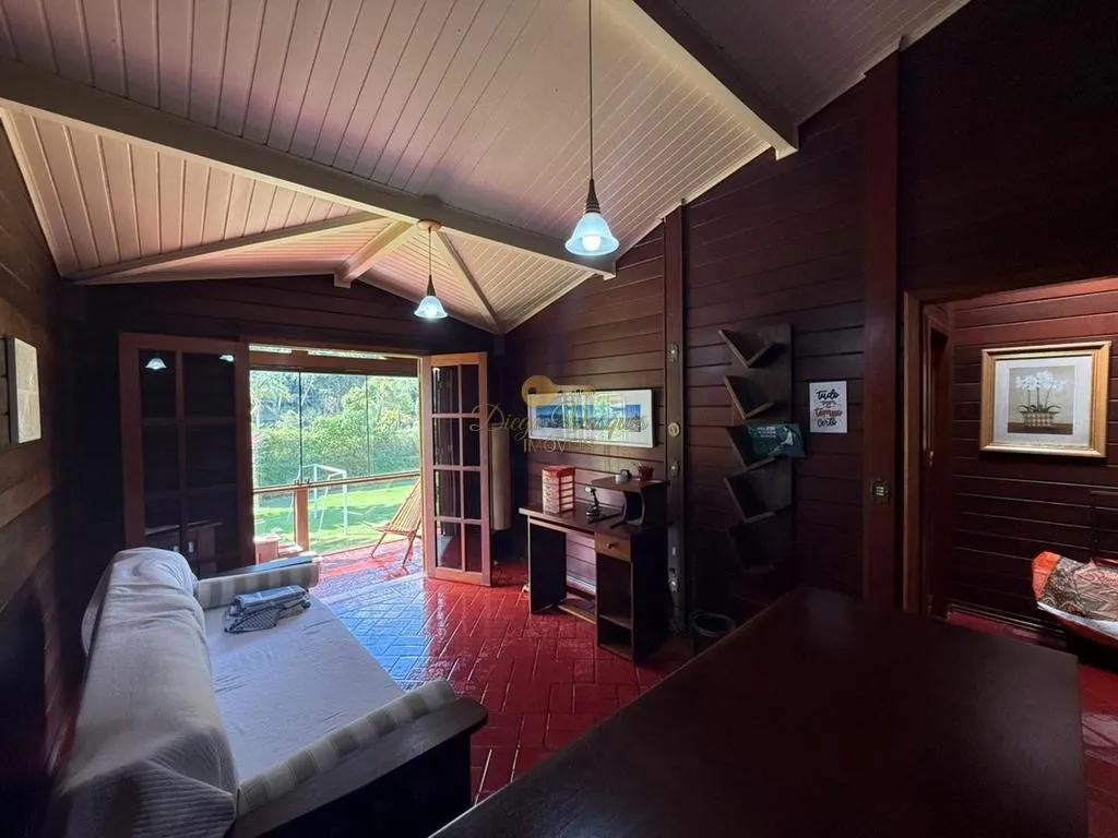 Imagem Casa em Condomínio para Venda em Teresópolis / RJ no bairro Albuquerque