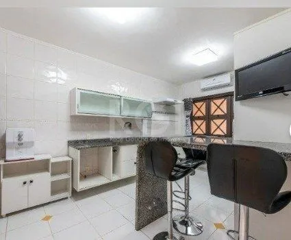 Imagem Casa para Venda - 225.43m², 3 dormitórios, sendo 1 suites, 2 vagas - Guarujá
