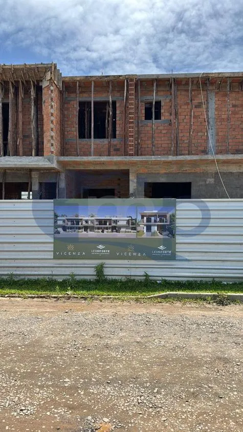 Imagem Sobrado á venda com 2 suítes no Igra Sul em Torres/RS