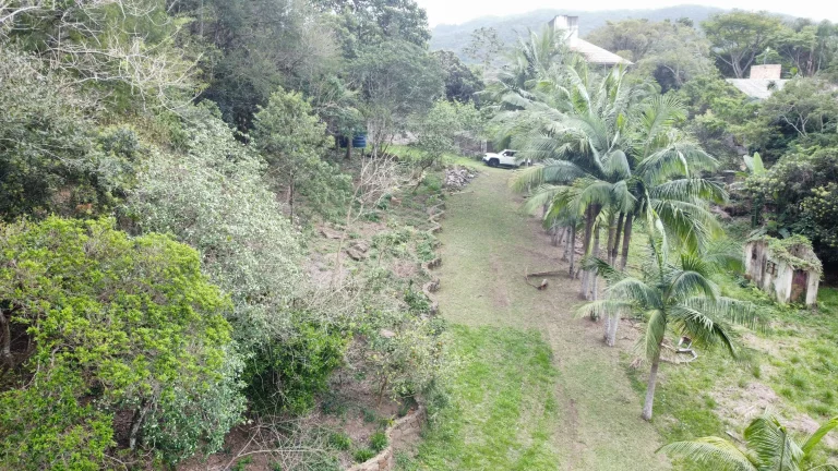 Imagem Terreno de 1.528m² à venda no Bairro Encantada, Garopaba-SC - Oportunidade!