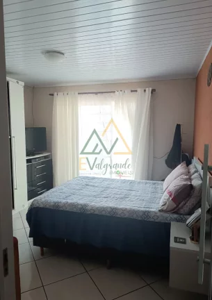 Imagem Casa Sobrado Padrão em Pinhais
