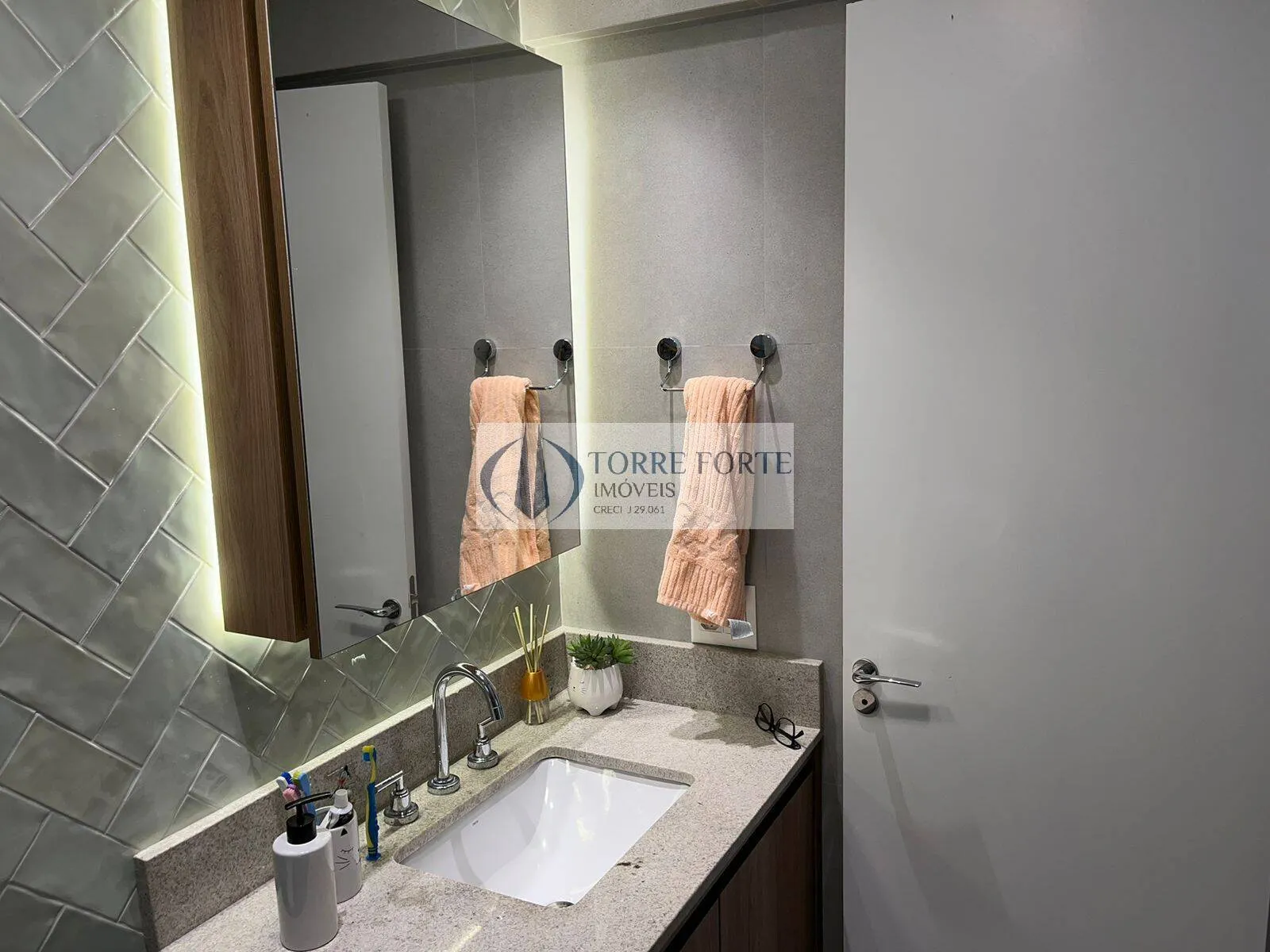 Imagem Maravilhoso Apartamento com 3 dormitórios e Varanda Gourmet na Mooca