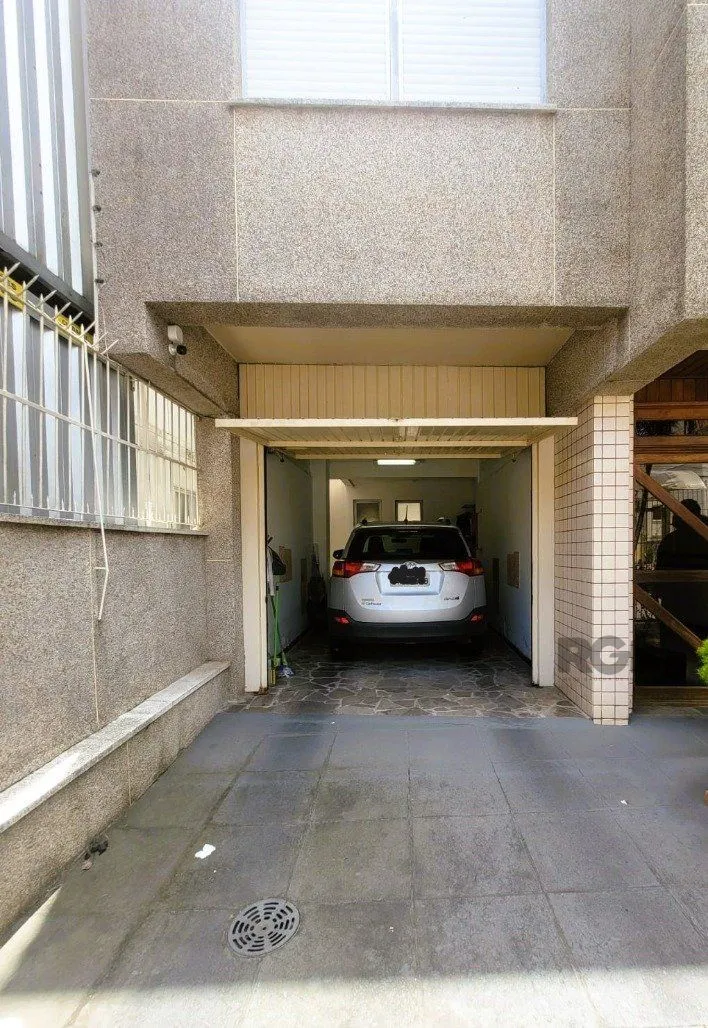 Imagem ÓTIMA OPORTUNIDADE NO BAIRRO SANTANA: LINDO DUPLEX COM VAGA COBERTA