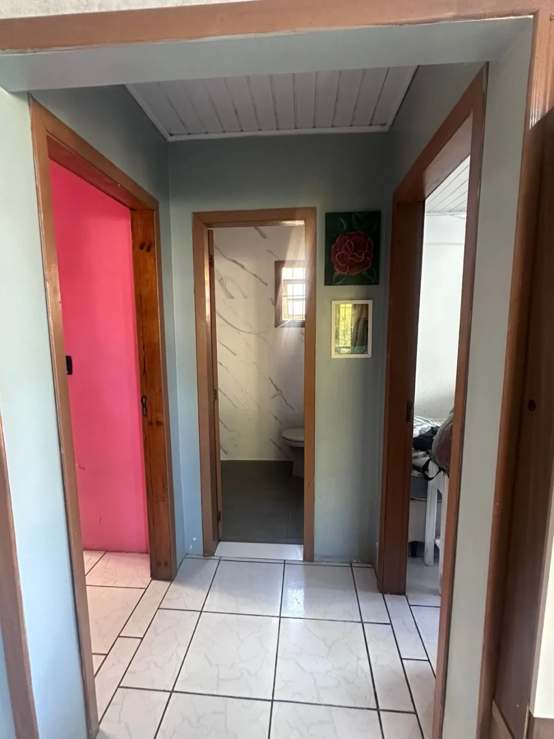 Imagem CASA À VENDA COM 2 DORMITÓRIOS E CONSTRUÇÃO PARA COMÉRCIO NO Tarumã