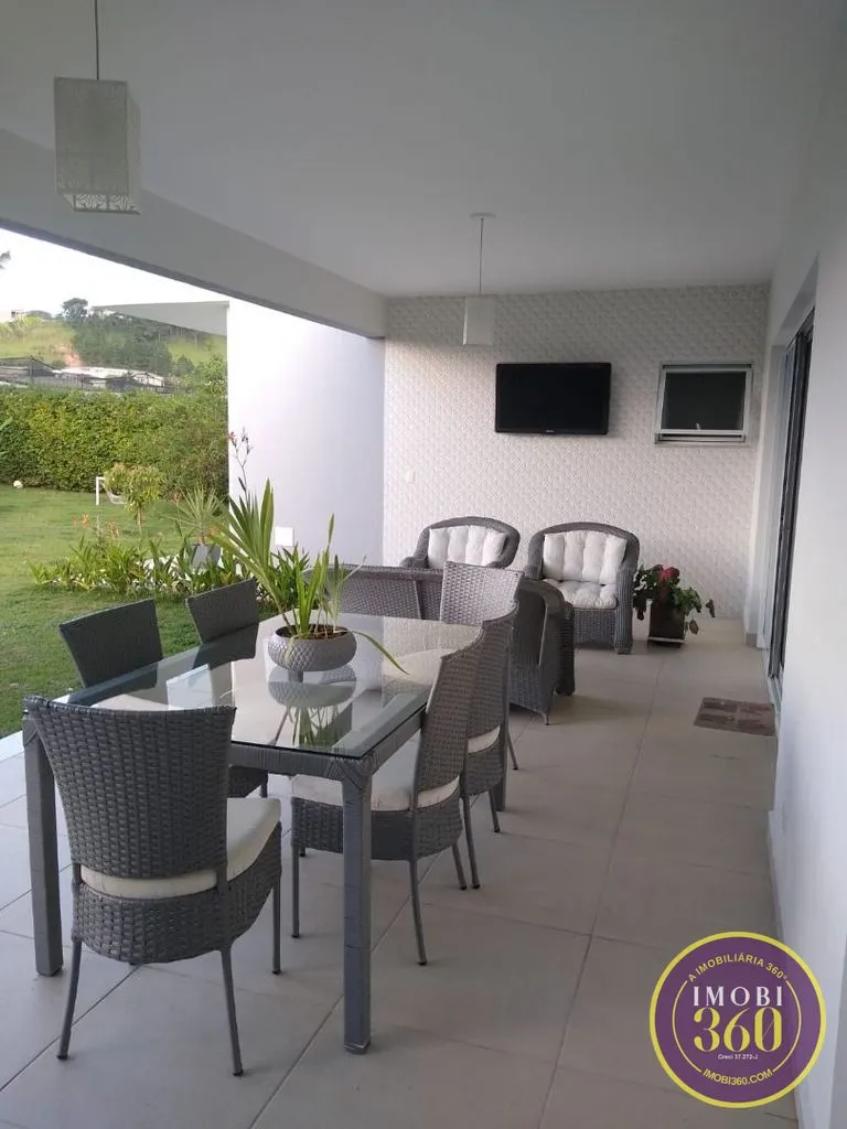 Imagem Linda casa de alto padrão em condomínio de chácara