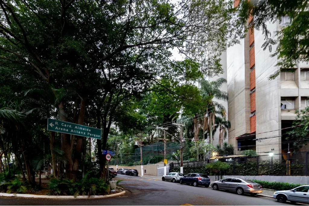 Imagem Apartamento à venda em São Paulo, Sumaré, com 3 quartos, 141m2