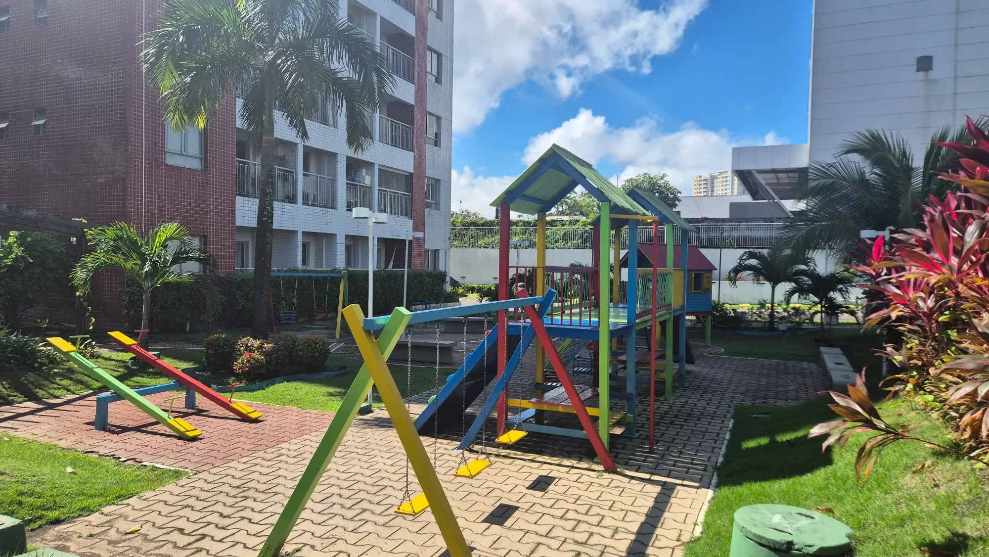 Imagem Apartamento com 2 Quartos à Venda ou Locação, 66 m² em Ponta Negra - Manaus