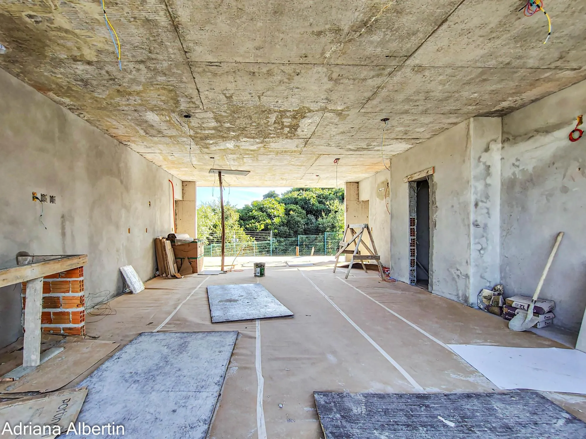 Imagem Casa térrea em condomínio na Estrada das Três Meninas - Alphaville