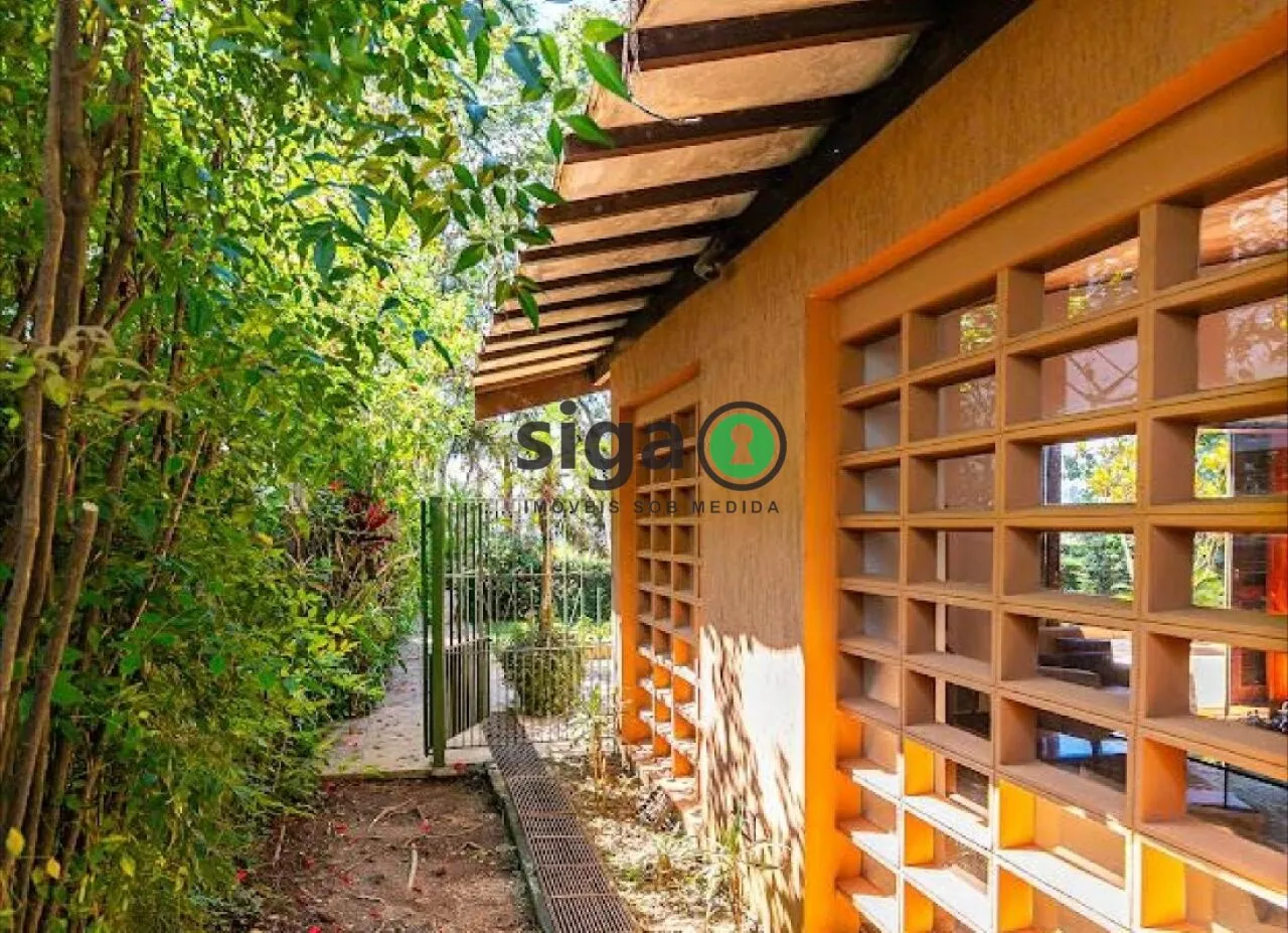 Imagem CASA À VENDA EM RUA FECHADA JARDIM EVEREST - VISTA PARA O JÓQUEI CLUB
