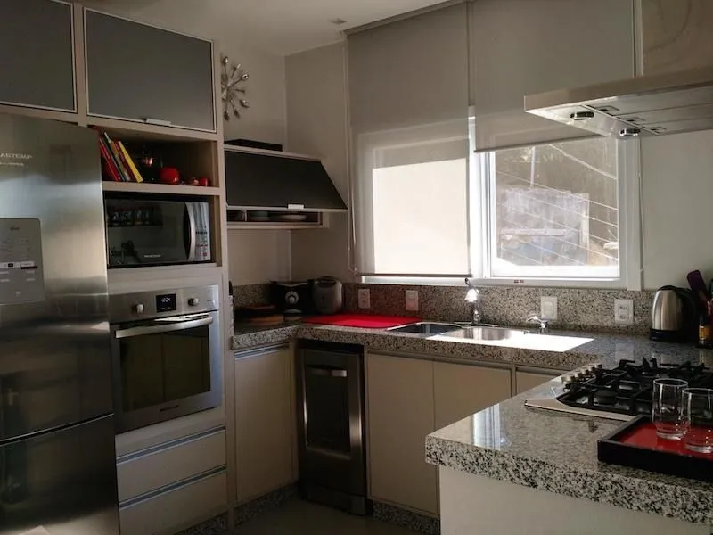Imagem Casa para Venda - 217m², 3 dormitórios, sendo 1 suites, 3 vagas - Teresópolis