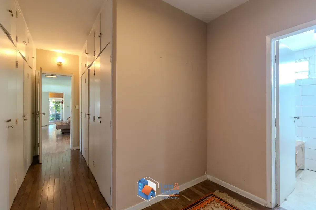 Imagem Casa para venda em Brooklin Paulista com 4 quartos, sendo 2 suítes, 300m²