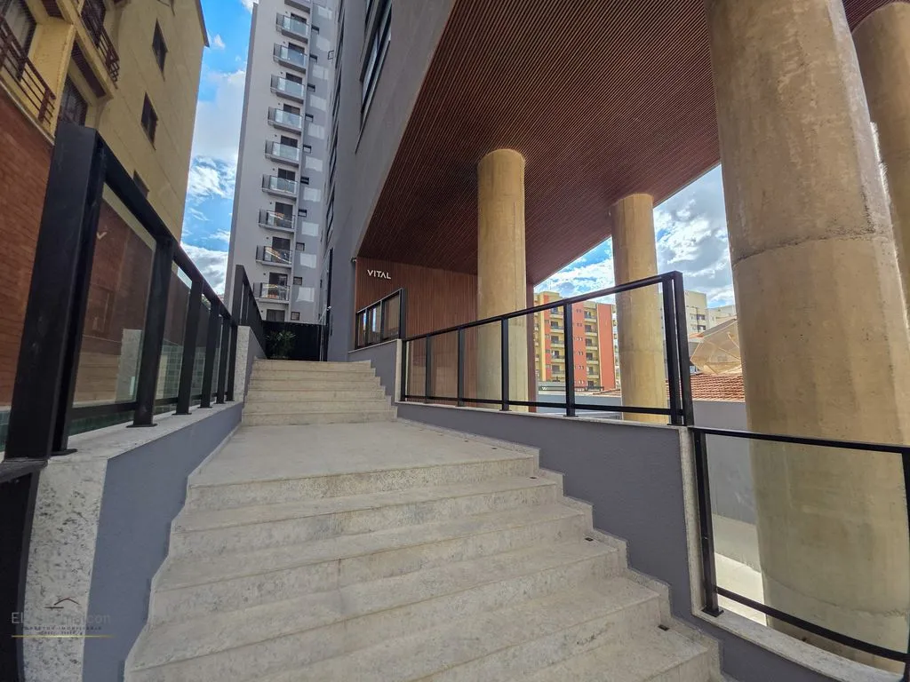 Imagem Apartamento alto padrão a venda com 3 suítes no Centro de Poços de Caldas