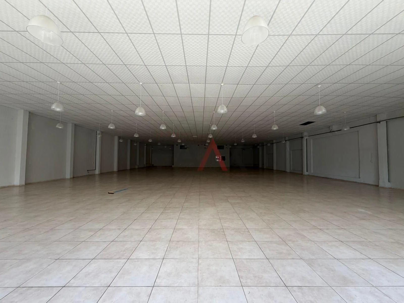 Imagem Sala Comercial para locação,898.72 m², CENTRO - Gpva, GUARAPUAVA - PR