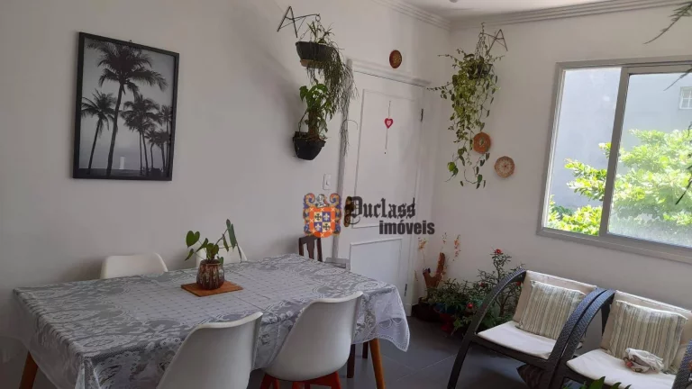 Imagem Apartamento com 3 dormitórios à venda, 122 m² por R$ 580.000,00 - Itararé - São Vicente/SP