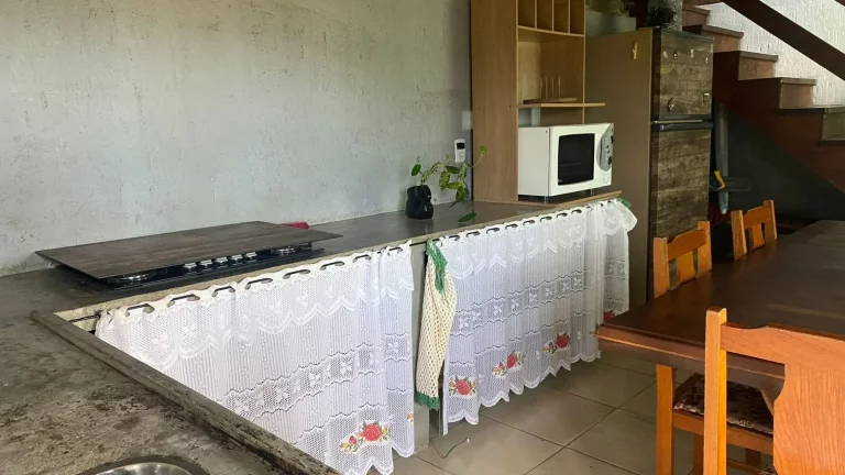 Imagem Casa com Vista Deslumbrante à Venda no Bairro Macacu - Garopaba-SC!