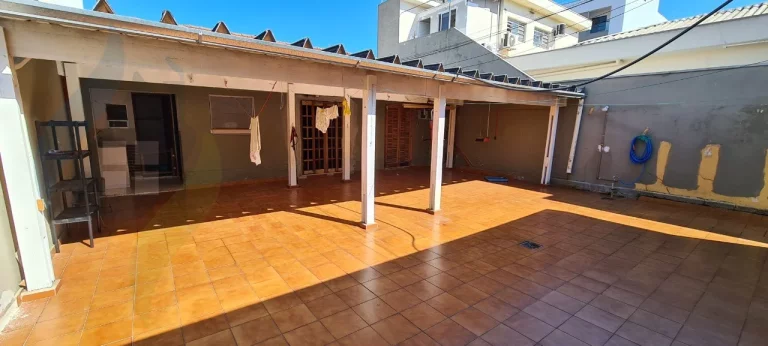 Foto do imóvel Casa de 3 dormitórios, 2 banheiros, 4 vagas, com 280m² em Jardim Silvestre, São Bernardo do Campo
