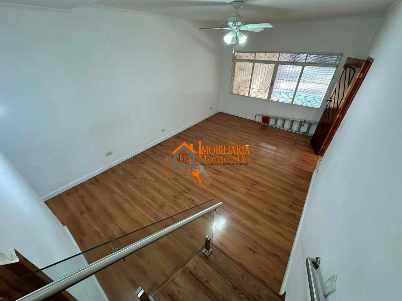 Imagem Sobrado com 5 dormitórios à venda, 221 m² por R$ 990.000 - Jardim Vila Galvão - Guarulhos/SP