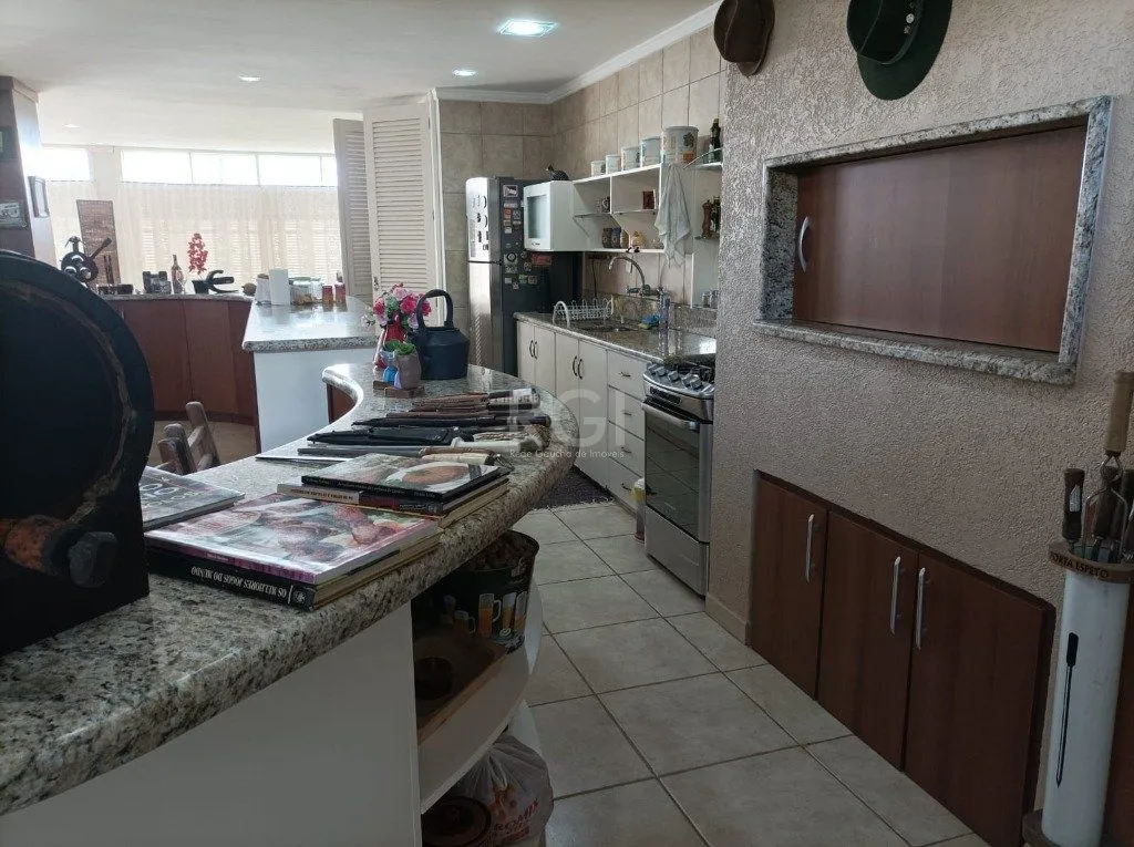 Imagem Casa para Venda 3 dormitórios 2 vagas - Capão Novo