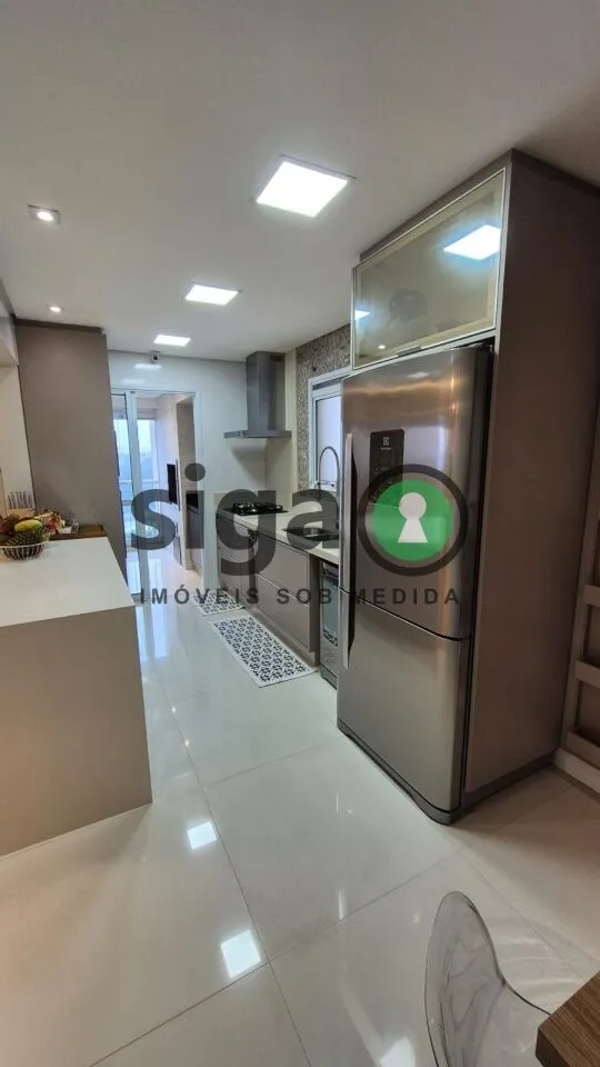 Imagem Apartamento à venda com 136m², 3 quartos sendo 1 Suíte e 2 Vagas fixas.