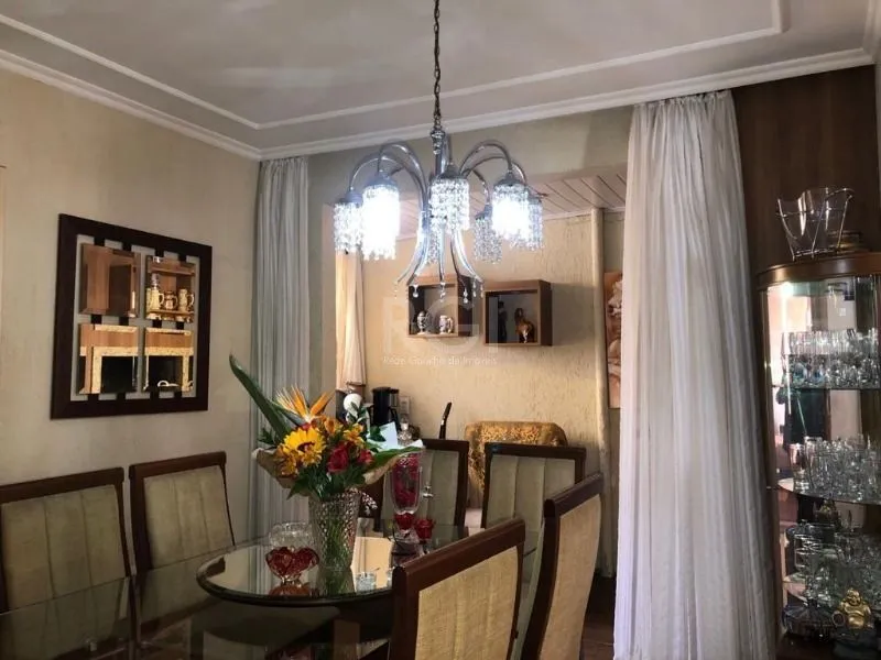 Imagem Casa para Venda - 200m², 3 dormitórios, sendo 1 suites, 2 vagas - Chácara das Pedras