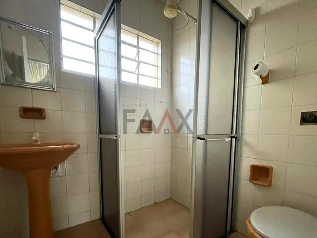 Imagem Casa para Venda no Bairro Trianon, com 3 Quartos 1 sendo Suíte