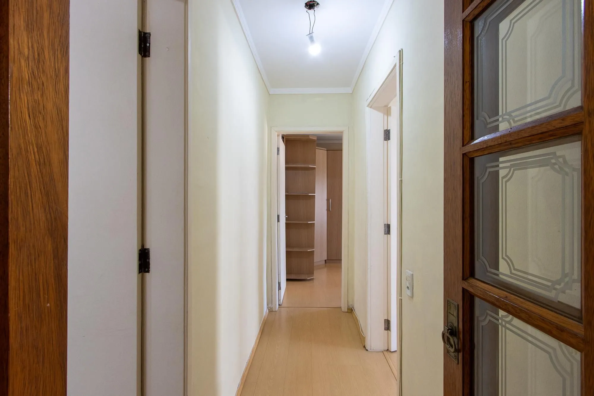 Imagem Excelente Apartamento 2 Dormitórios na Av. Wenceslau Escobar
