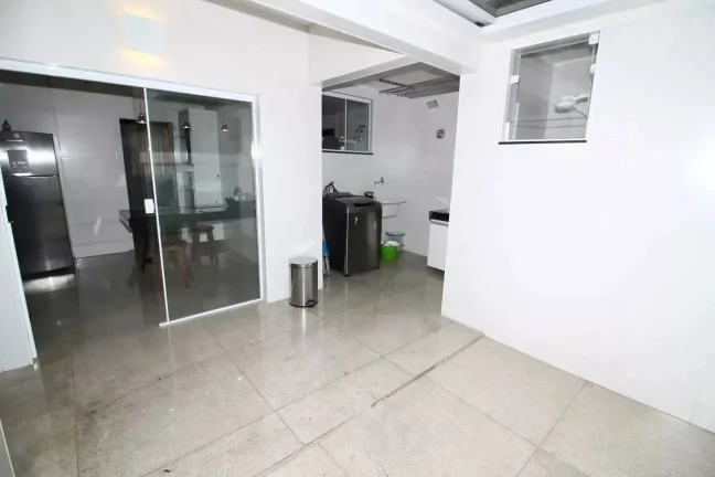 Imagem Área Privativa Reformada à Venda no Santo Antônio | 4 Quartos, Suíte.