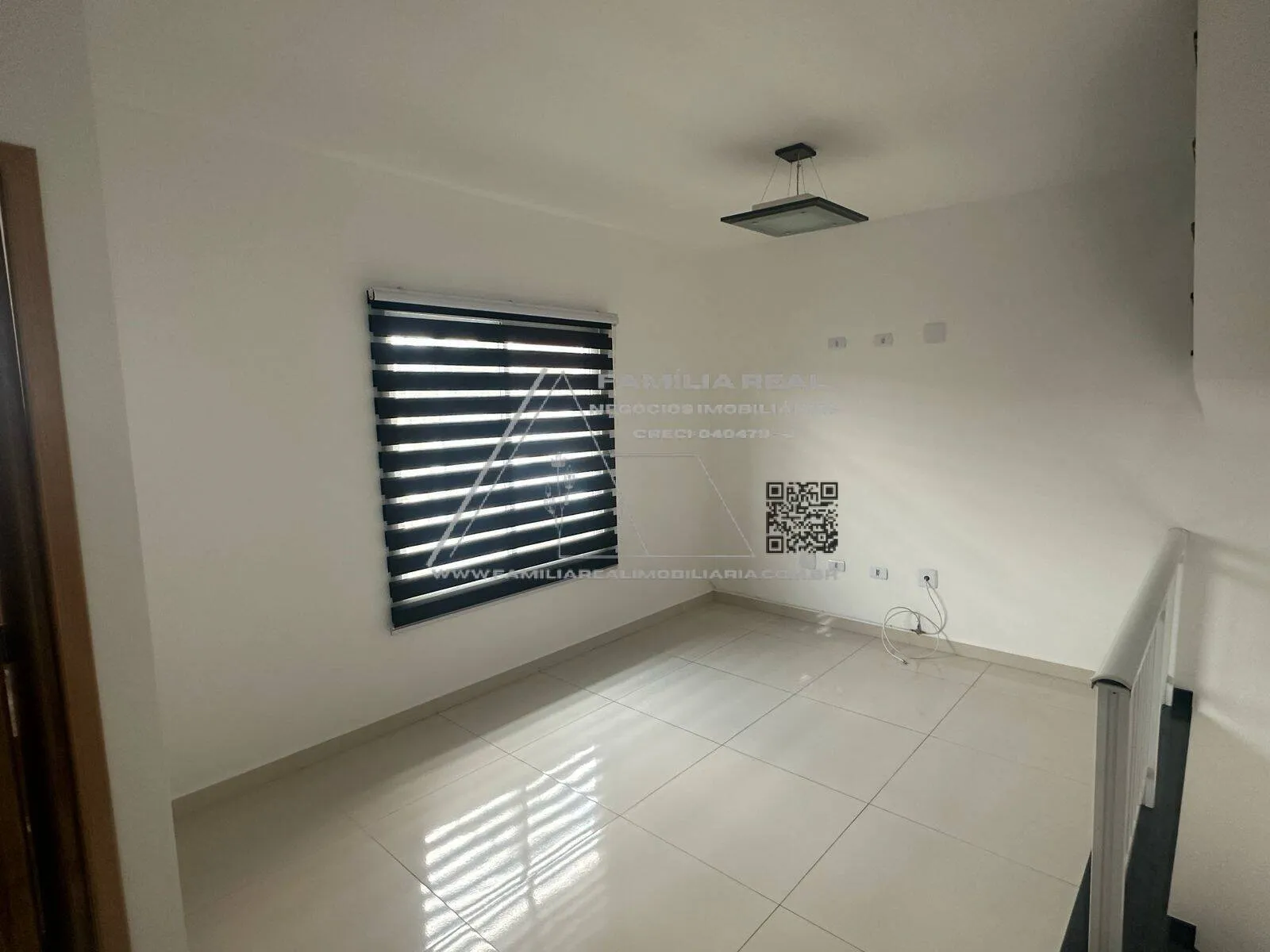 Imagem Sobrado Residencial, à Venda, no Parque Sevilha, na Vila Prudente, com 03 Dormitórios, sendo 01 Suítes, com 04 Vagas de Garagem