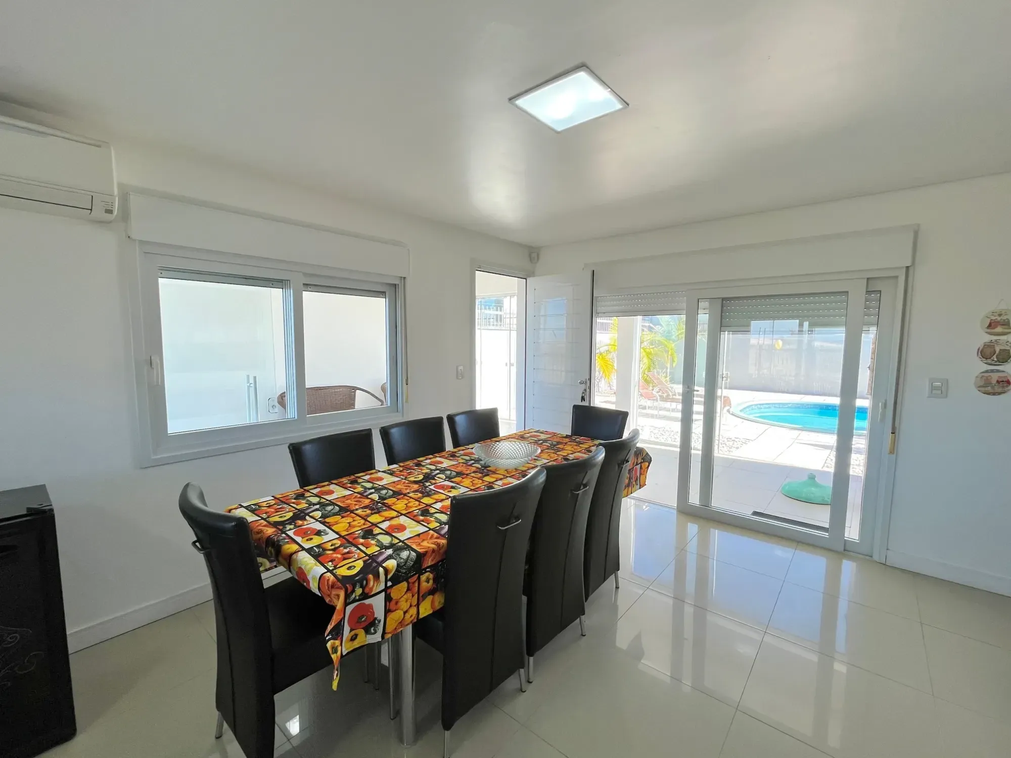 Imagem Sobrado com 4 Quartos à Venda, 200 m² em Posto 5 (Capão Novo) - Capão da Canoa