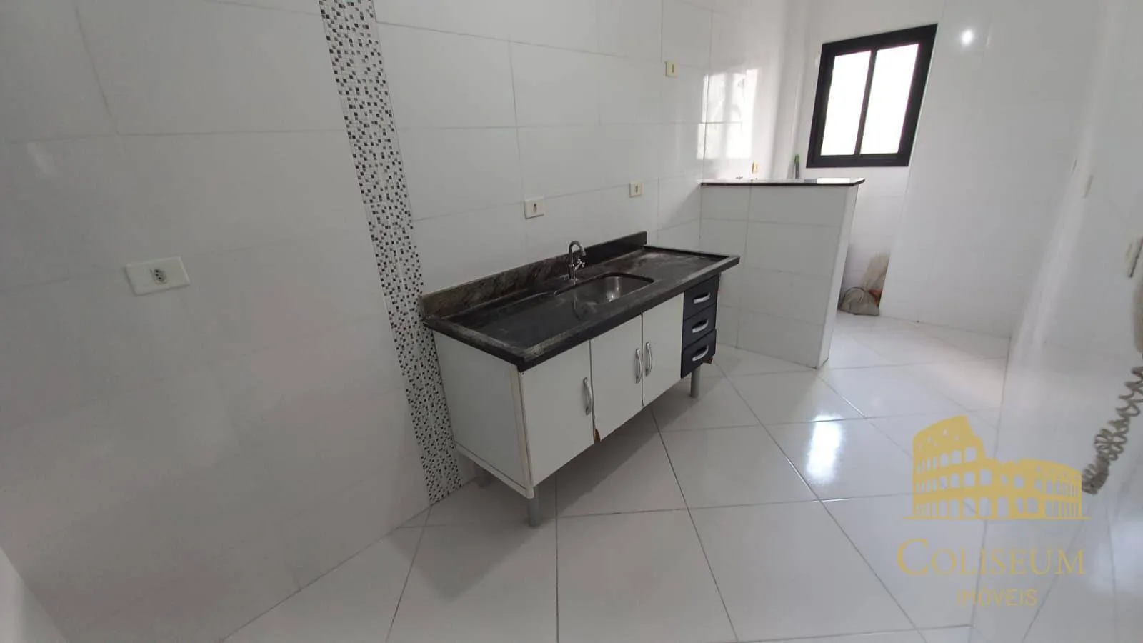 Imagem Apartamento com 2 dormitórios à venda, 72 m² por R$ 460.000,00 - Aviação - Praia Grande/SP