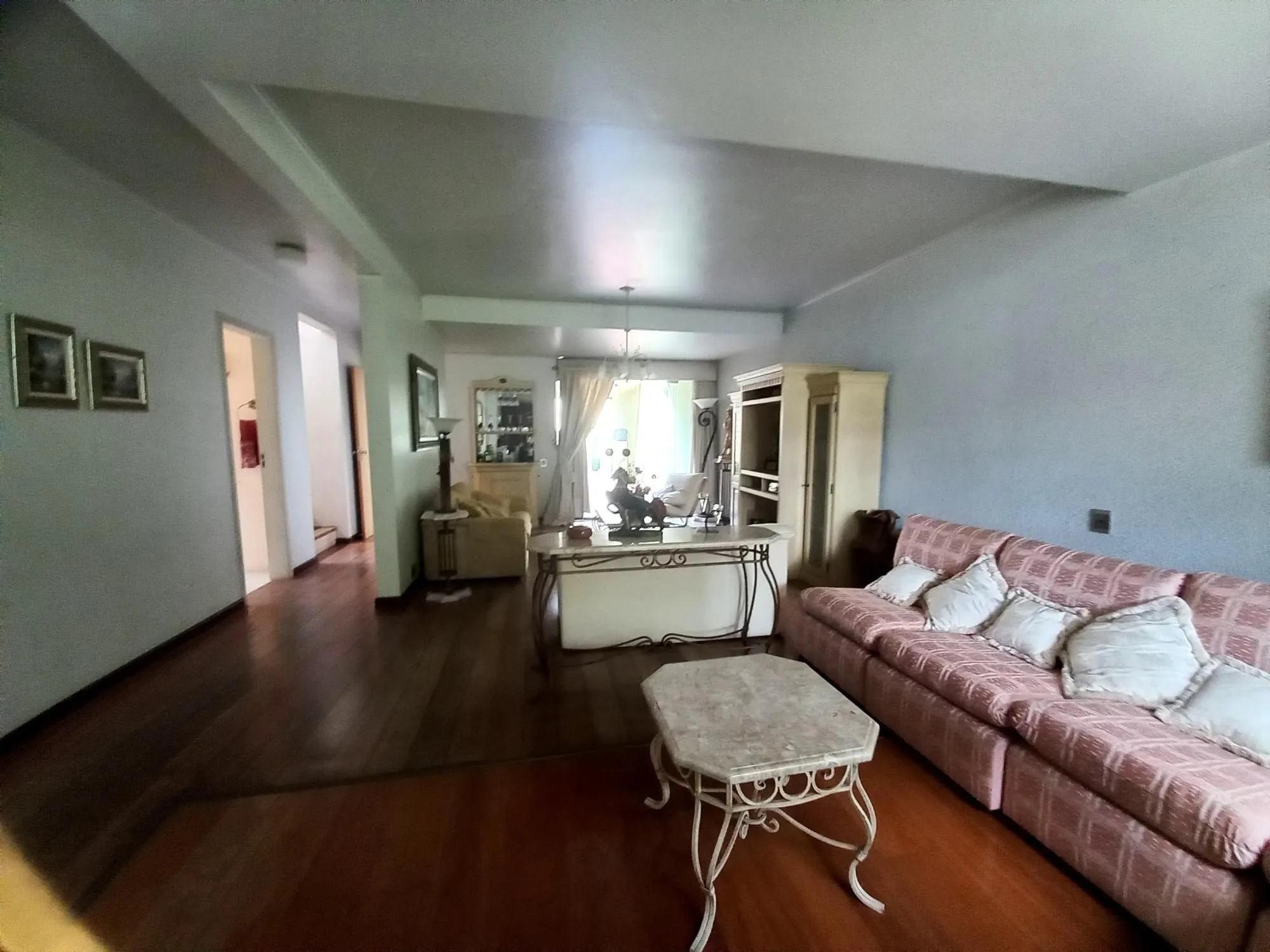 Imagem Casa para Venda - 300m², 4 dormitórios, sendo 1 suites, 2 vagas - Santana