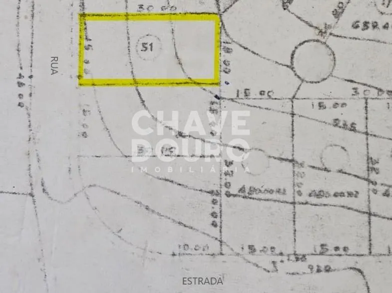 Imagem Terreno de 450m em localização central em bairro residencial