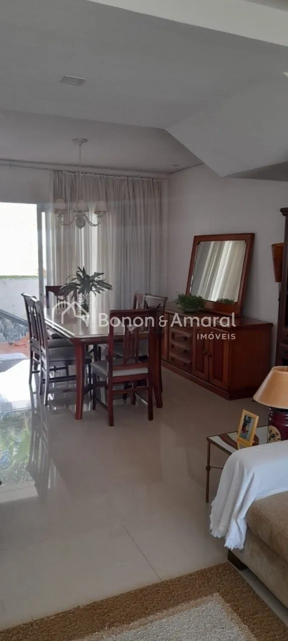 Imagem "Casa Espacosa e Completa à Venda no Condomínio Terras do Oriente - Valinhos/SP"