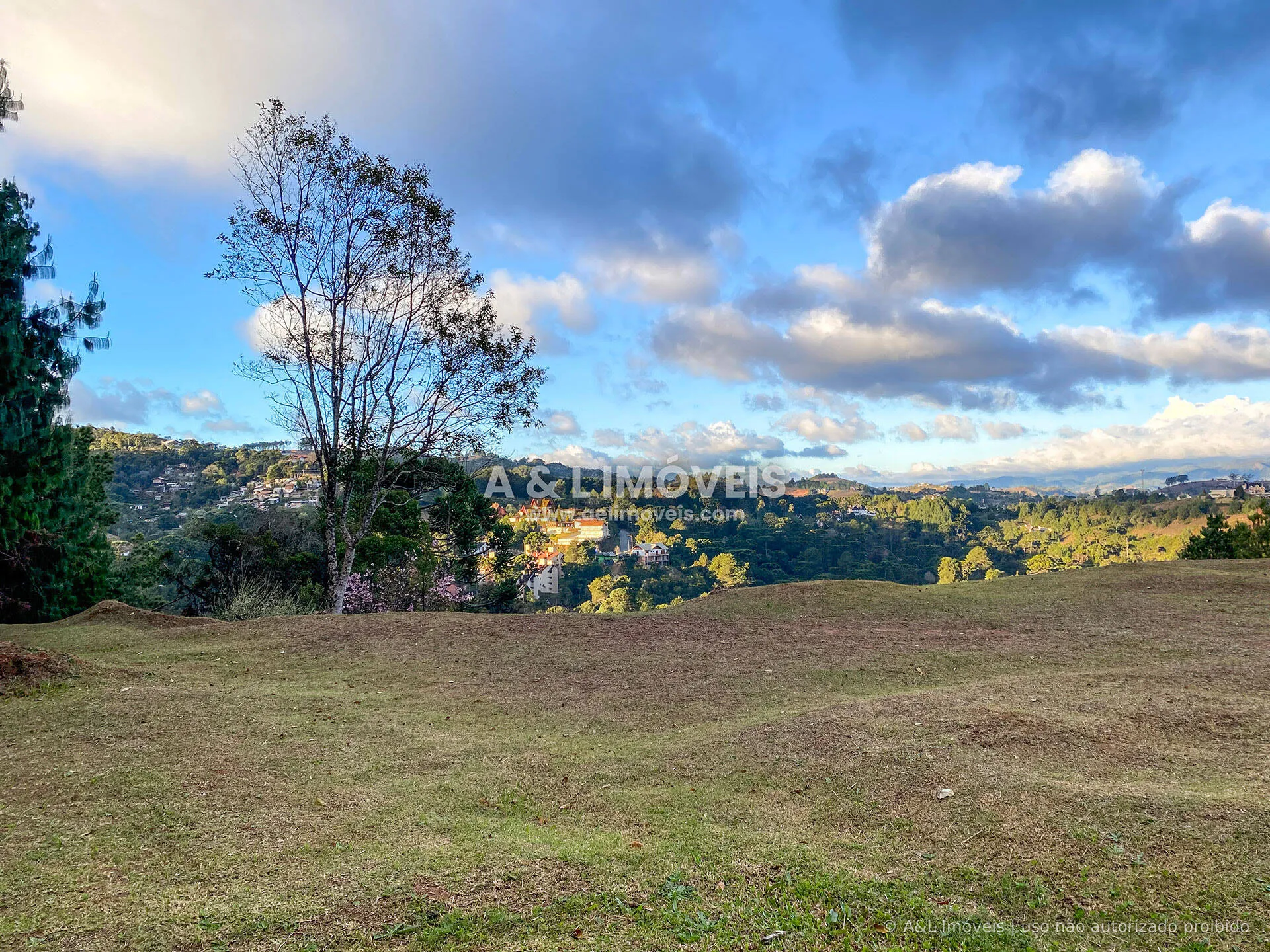 Imagem Terreno em Campos do Jordão | Capivari, 6.111 m² e Vista Panorâmica