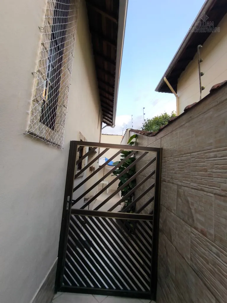 Imagem Sobrado de Condomínio c/ suíte, churrasqueira e 200m da praia - Jd Imperador