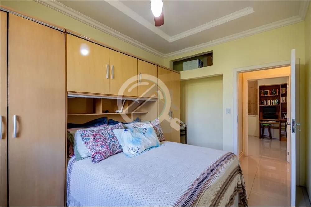 Imagem Apartamento Reformado e Espaçoso em Ótima Localização Você acaba de encontrar o seu novo lar! E...