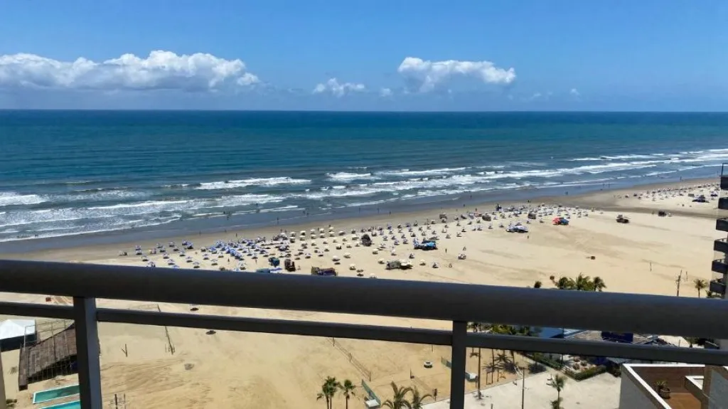 Imagem APARTAMENTO COM 94,00 m² - GUILHERMINA - PRAIA GRANDE SP