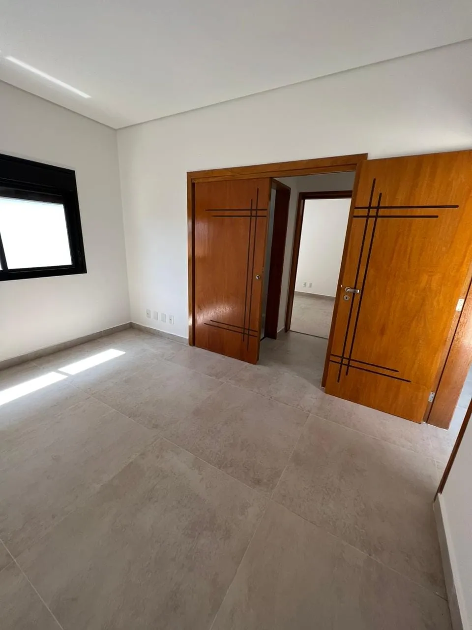 Imagem Casa à venda 3 Quartos, 1 Suite, 2 Vagas, 300M², Bairro do Grama, Caçapava - SP | Condomínio Terras do Vale
