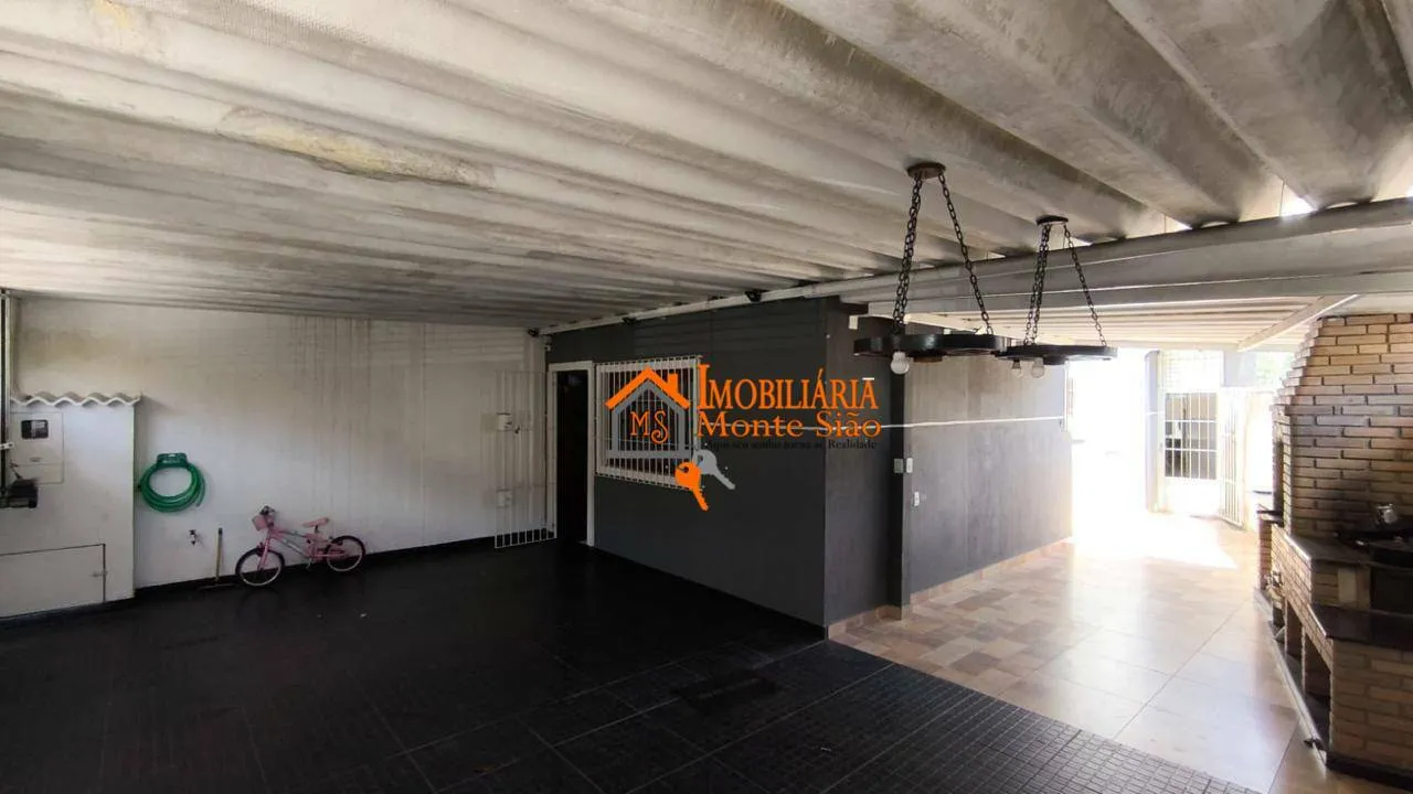 Imagem Sobrado com 3 dormitórios à venda, 186 m² por R$ 700.000,00 - Jardim Presidente Dutra - Guarulhos/SP